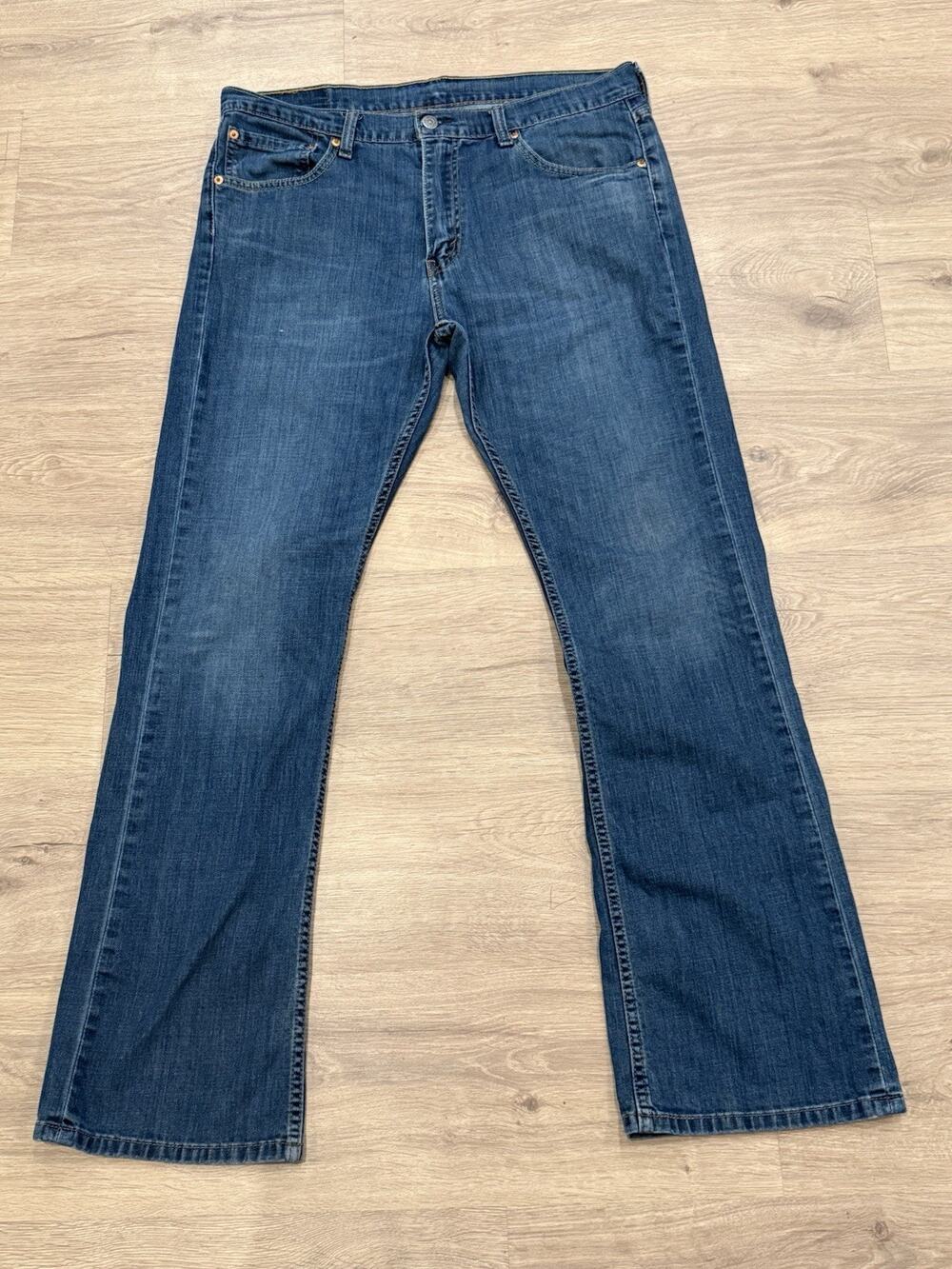 Levis 527 Low Boot Cut Mens Jeans 36x34 Medium Wash Blue Denim 100% Cotton